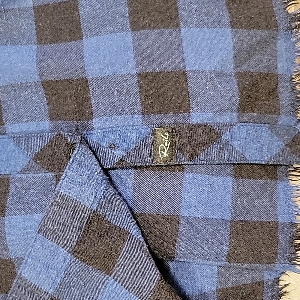 Rails Button-Up Shirt With Stud Detail - Picture 15 of 16